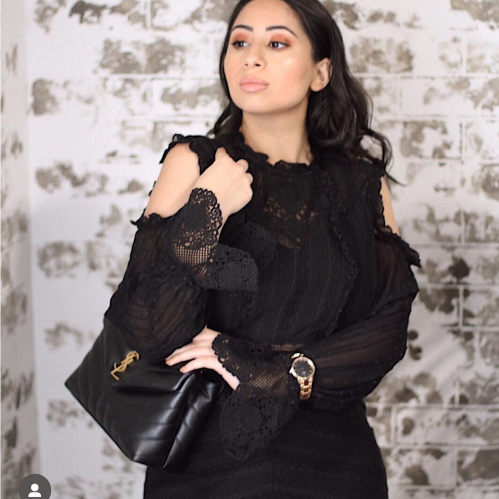 Love Sam black dress size medium amazing condition beautiful dress